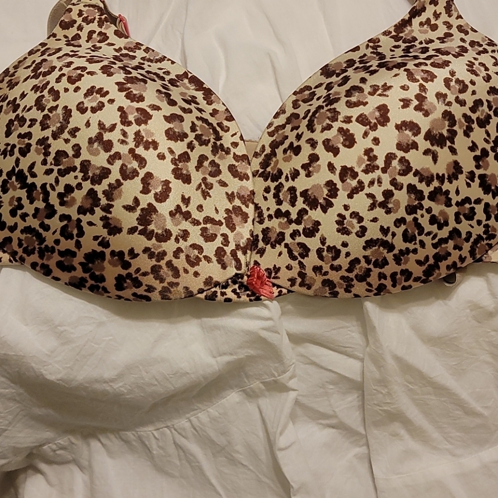 Playtex Women's  Molded Bra